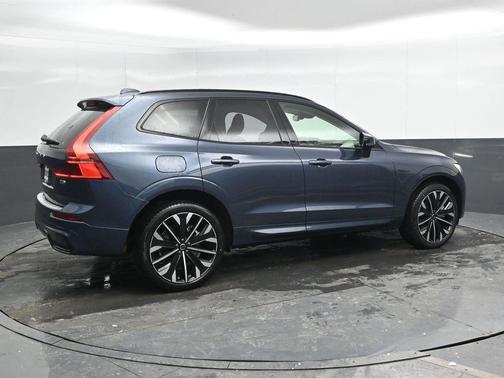 2026 Volvo XC60 Plug-In Hybrid T8 Ultra