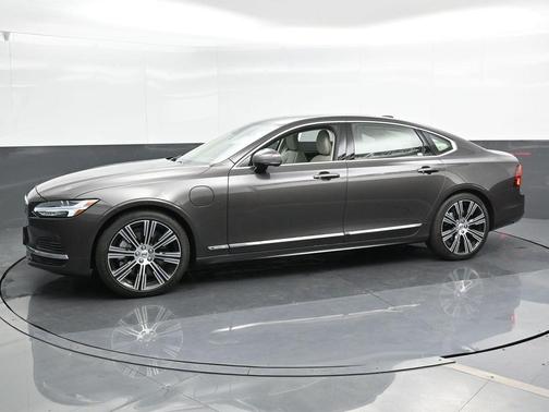 2024 Volvo S90 Recharge Plug-In Hybrid T8 Ultimate