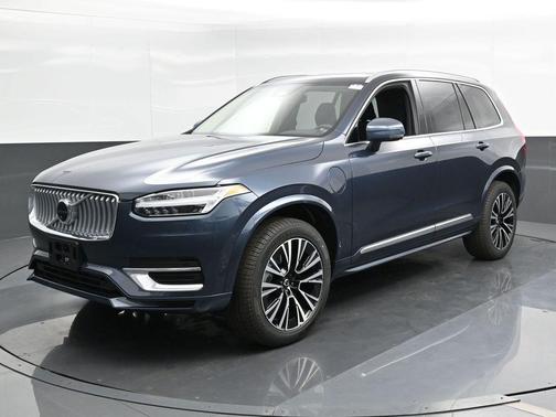 2025 Volvo XC90 Plug-In Hybrid T8 Plus 7-Seater