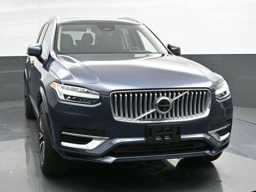 2025 Volvo XC90 Plug-In Hybrid T8 Plus 7-Seater