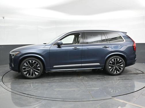 2025 Volvo XC90 B6 Ultra