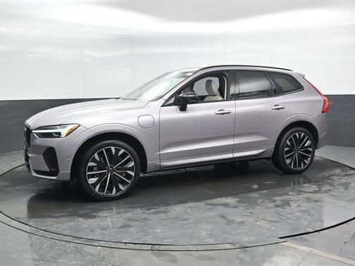 2026 Volvo XC60 Plug-In Hybrid T8 Ultra