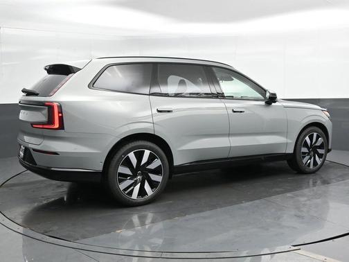 2025 Volvo EX90 Twin Motor Ultra