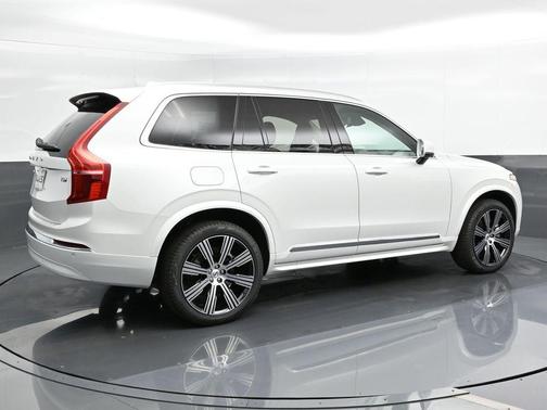 2025 Volvo XC90 Plug-In Hybrid T8 Core 7-Seater