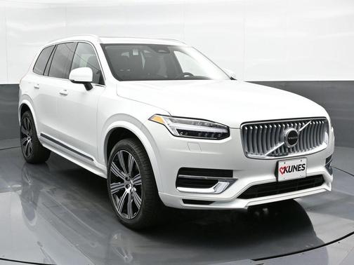 2025 Volvo XC90 Plug-In Hybrid T8 Core 7-Seater