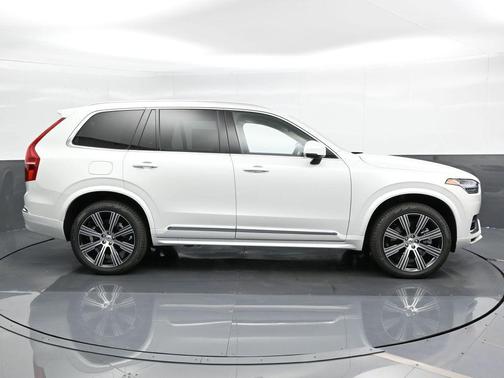 2025 Volvo XC90 Plug-In Hybrid T8 Core 7-Seater
