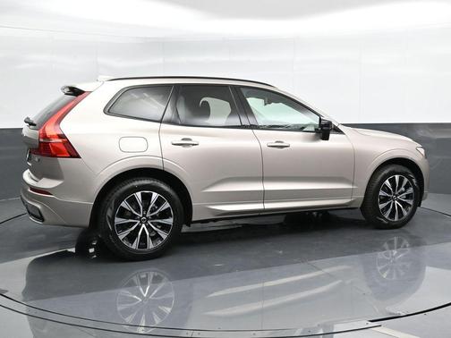 2025 Volvo XC60 B5 Core