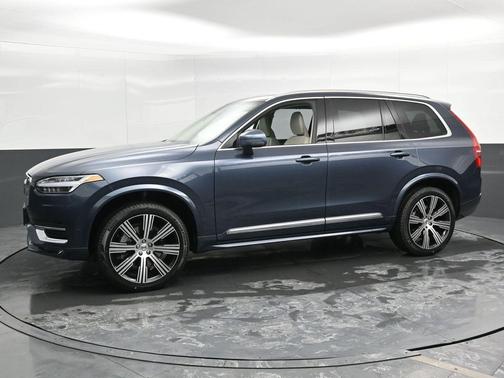 2025 Volvo XC90 B6 Ultra