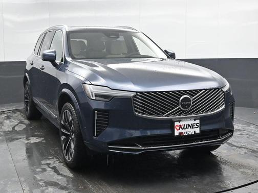 2026 Volvo XC90 B6 Plus 7-Seater