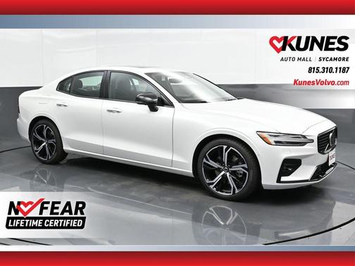 2025 Volvo S60 B5 Plus