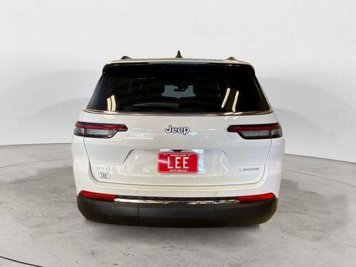 Bright White Clearcoat 2026 Jeep Grand Cherokee L Altitude