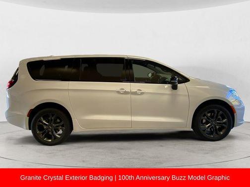 2026 Chrysler Pacifica L