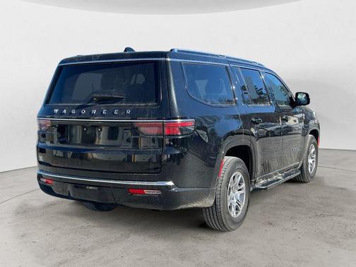 Diamond Black Crystal Pearlcoat 2024 Jeep Wagoneer Series I 4x4