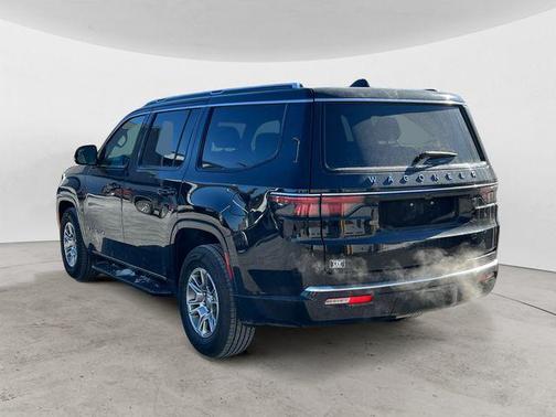 Diamond Black Crystal Pearlcoat 2024 Jeep Wagoneer Series I 4x4