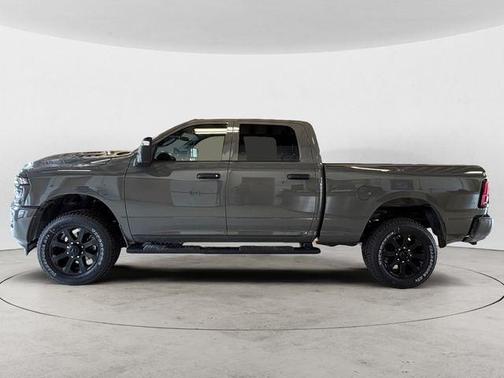 Ceramic Gray Clearcoat 2026 RAM 2500 Black Express Crew Cab 4x4 6'4' Box