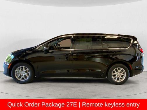 2026 Chrysler Voyager LX
