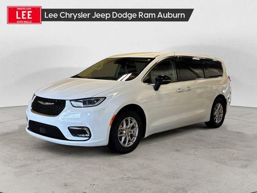 Bright White Clearcoat 2024 Chrysler Pacifica Touring L