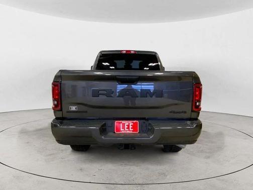 2026 RAM 2500 Big Horn Crew Cab 4x4 6'4' Box