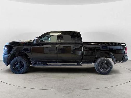 2026 RAM 2500 Tradesman Crew Cab 4x4 6'4' Box