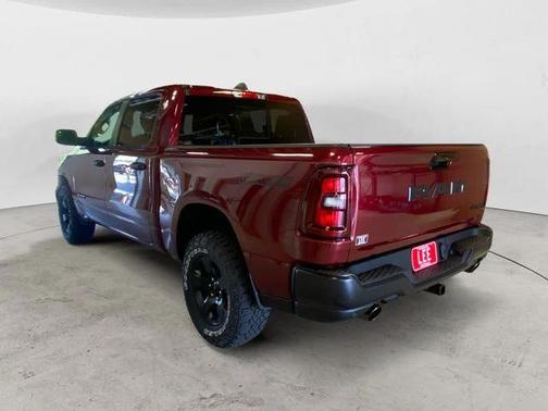 2026 RAM 1500 Warlock Crew Cab 4x4 5'7' Box