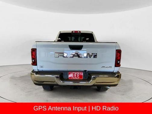 2025 RAM 2500 Tradesman Crew Cab 4x4 6'4' Box