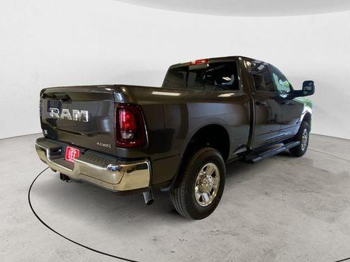 2025 RAM 2500 Tradesman Crew Cab 4x4 6'4' Box
