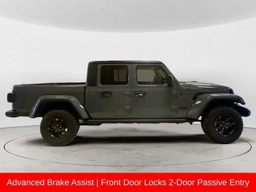 2025 Jeep Gladiator Willys