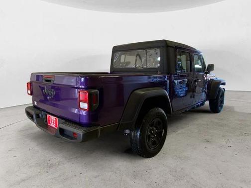 2026 Jeep Gladiator Sport