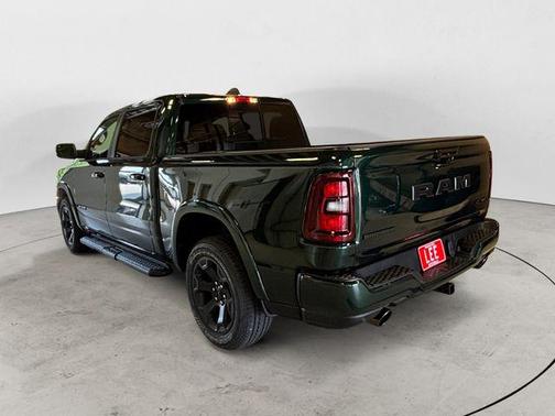 Serrano Green Metallic 2026 RAM 1500 Big Horn/Lone Star