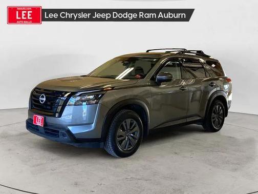 2024 Nissan Pathfinder SV 4WD
