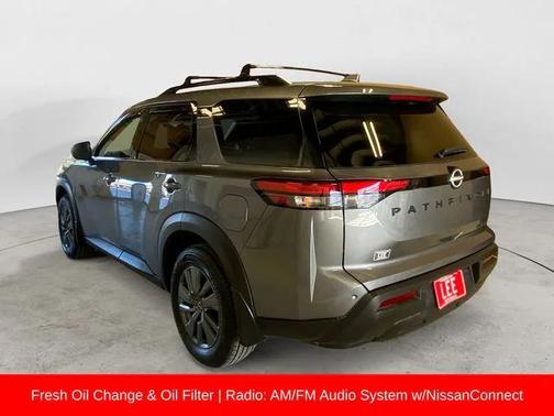 2024 Nissan Pathfinder SV 4WD