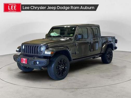 2025 Jeep Gladiator Nighthawk