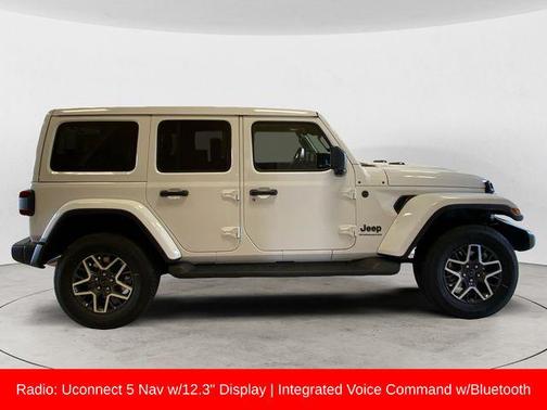 2025 Jeep Wrangler 4-Door Sahara 4x4