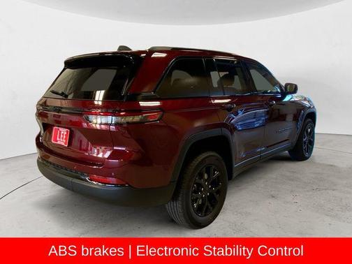 2025 Jeep Grand Cherokee Altitude