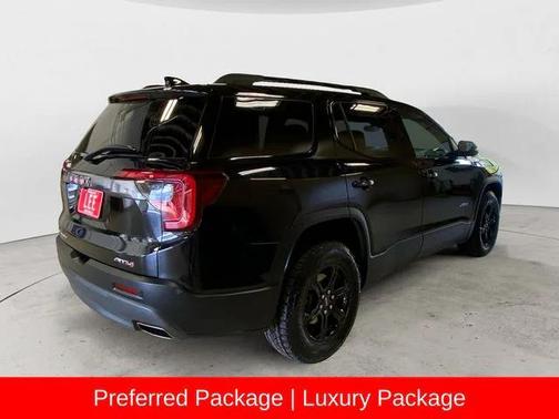 2023 GMC Acadia AWD AT4