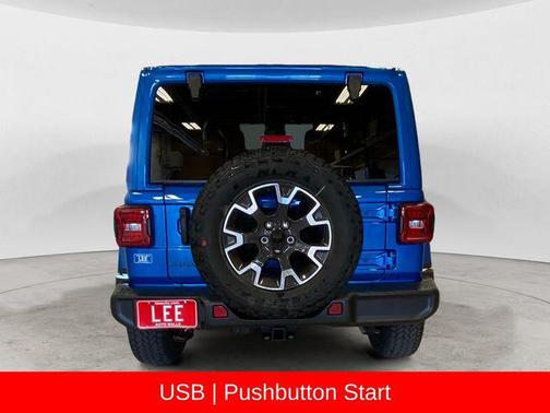 2025 Jeep Wrangler 4-Door Sahara 4x4