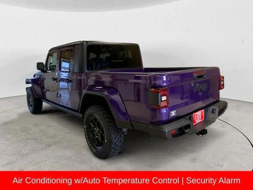 2026 Jeep Gladiator Willys 4x4