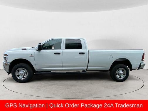 2025 RAM 2500 Tradesman Crew Cab 4x4 8' Box
