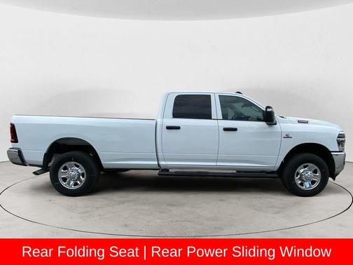 2025 RAM 2500 Tradesman Crew Cab 4x4 8' Box