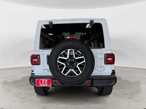 Bright White Clearcoat 2026 Jeep Wrangler 4-Door Sahara 4x4