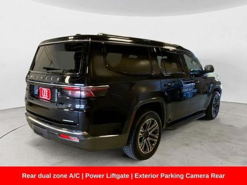 2022 Jeep Wagoneer Series III 4x4