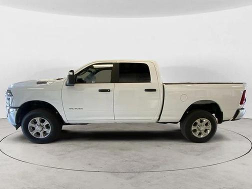 2025 RAM 2500 Big Horn Crew Cab 4x4 6'4' Box