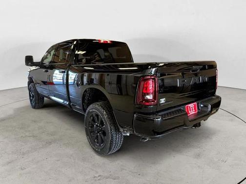 2026 RAM 2500 Big Horn Crew Cab 4x4 6'4' Box