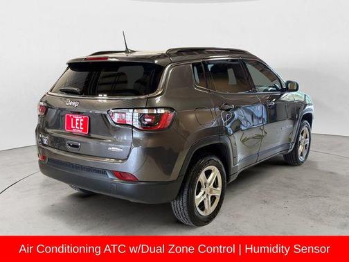 Granite Crystal Metallic Clearcoat 2023 Jeep Compass Latitude