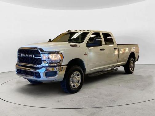 2024 RAM 2500 Tradesman Crew Cab 4x4 8' Box