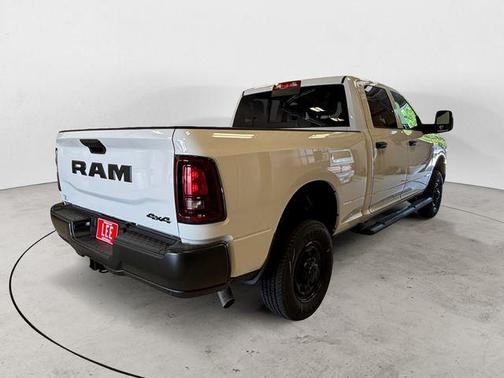 Bright White Clearcoat 2026 RAM 2500 Tradesman Crew Cab 4x4 6'4' Box