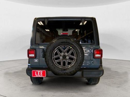 Anvil Clearcoat 2026 Jeep Wrangler Sport S