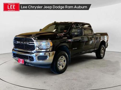 2022 RAM 2500 Tradesman Crew Cab 4x4 6'4' Box