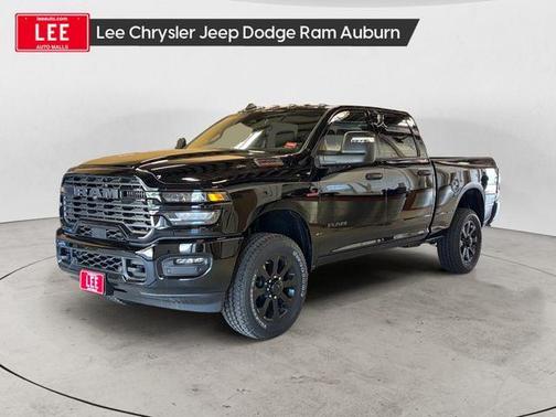 Diamond Black Crystal Pearlcoat 2026 RAM 2500 Big Horn Crew Cab 4x4 6'4' Box