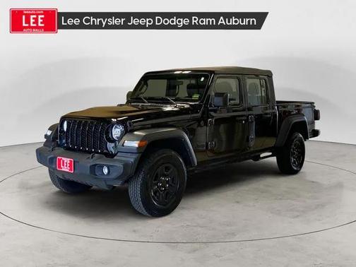 2022 Jeep Gladiator Sport